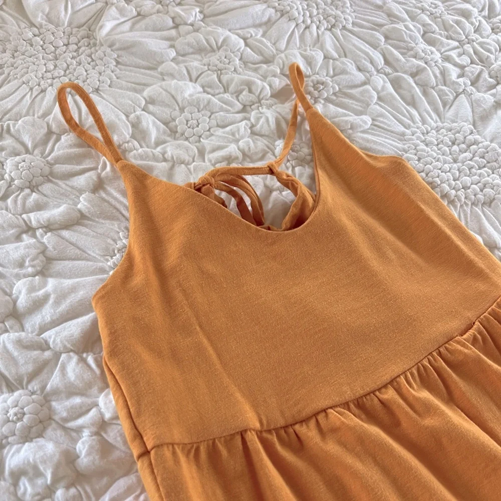 Old Navy Tiered Maxi Dress - Picture 5 of 9